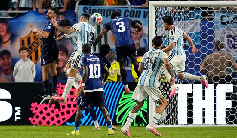 Choque de leyendas en 8vos del mundial: Pronósticos de Argentina vs Egipto