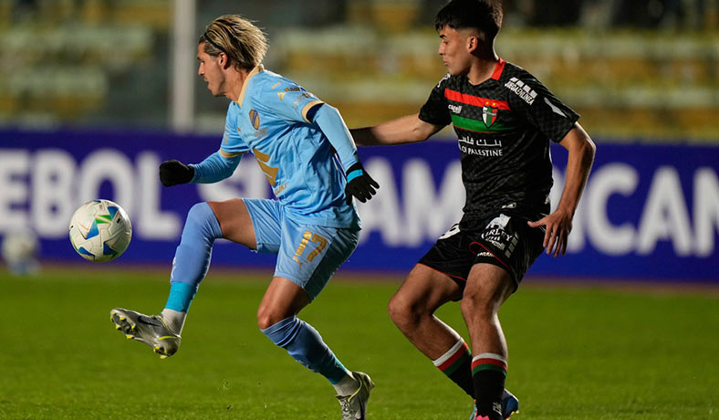Ian Garguez de Palestino en partido ante Bolivar