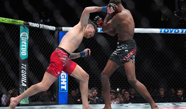 Ignacio Bahamondes contra Jalin Turner en UFC 313