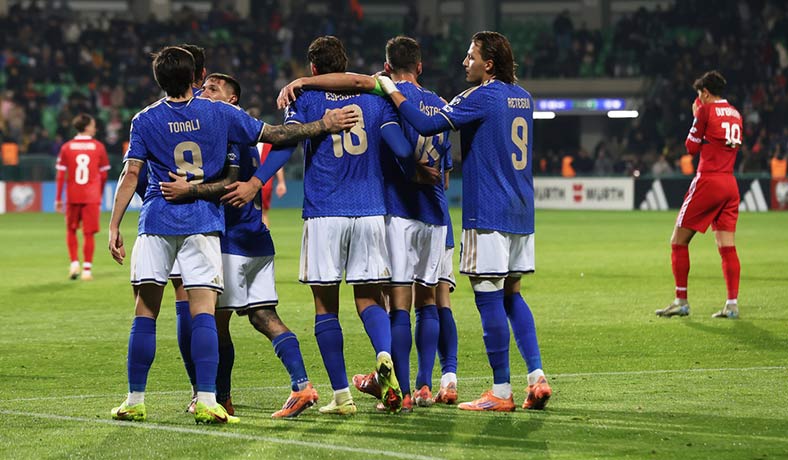 Los Azzurri luchan en casa por un puesto al mundial: Apuestas de Italia vs Irlanda del Norte