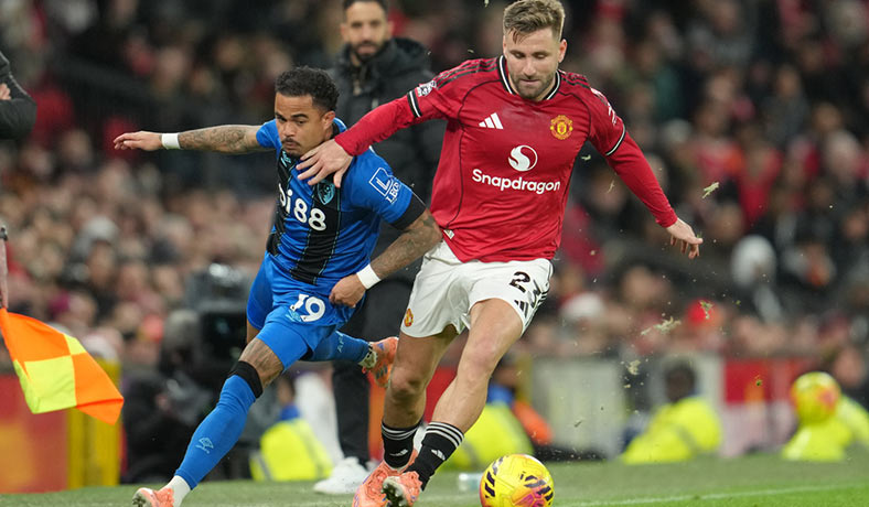 Boxing Day atípico en Old Trafford: Picks y cuotas de Manchester vs Newcastle