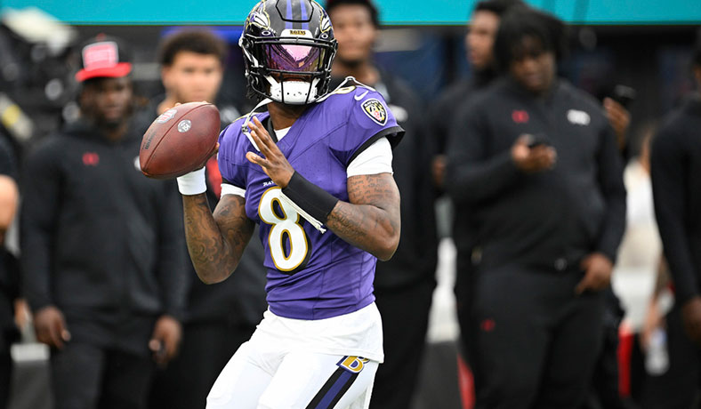 Lamar Jackson de Baltimore Ravens en juego de pretemporada NFL