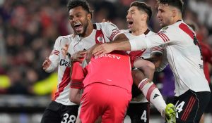 Rosario Central vs River Plate: Cuotas parejas para un choque decisivo por la cima de la LPF