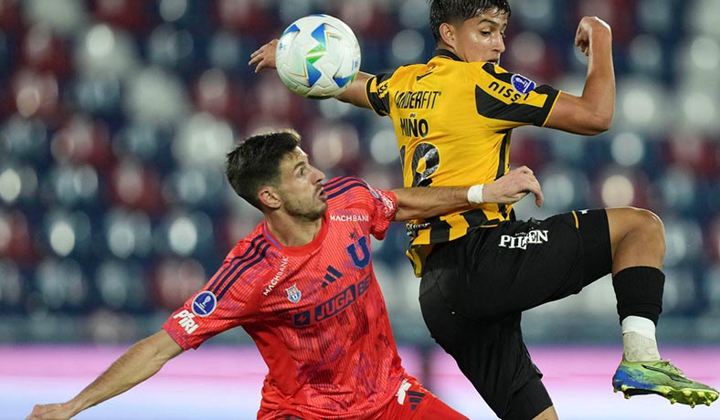 Lucas Di Yorio de Universidad de Chile ante Guaraní