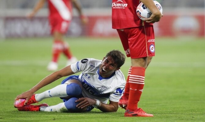 En un duelo definitorio, Argentinos Juniors vs Universidad Católica se enfrentan este miércoles