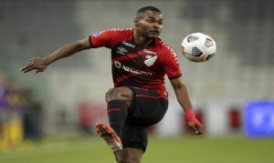 Paranaense Y Bragantiño Se Juegan La Otra Mitad De La Gloria