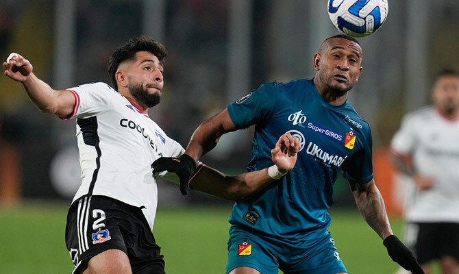 Jeyson Rojas en partido de Copa Libertadores entre Colo Colo y Pereira