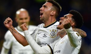 Un partido más que atractivo: cuotas y picks para Corinthians vs Santos