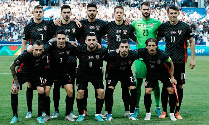 Jugadores de Croacia antes de enfrentar a Francia en la Nations League