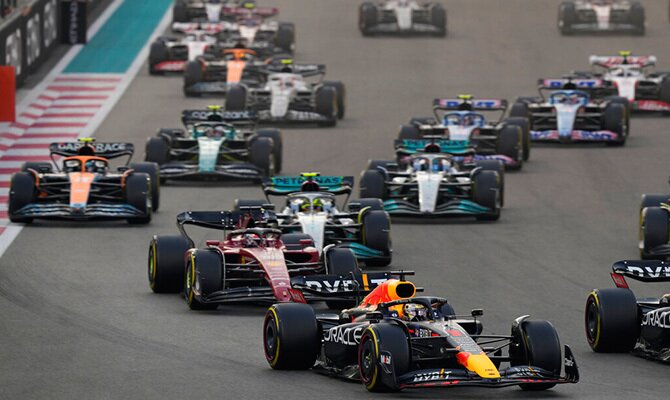 Max Verstappen comienza la temporada 2023 de Formula 1 como campeon y favorito