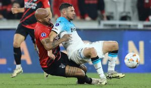 Solo uno estará en semis de Sudamericana: Apuestas de Racing vs Paranaense