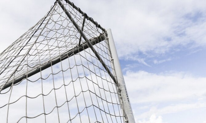 Cobresal e Iquique chocan este Sábado en el fútbol chileno